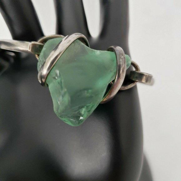 Womens Light Green Fluorite Crystal Bracelet Wire Wrapped Hook Close Silver Tone - Picture 2 of 7